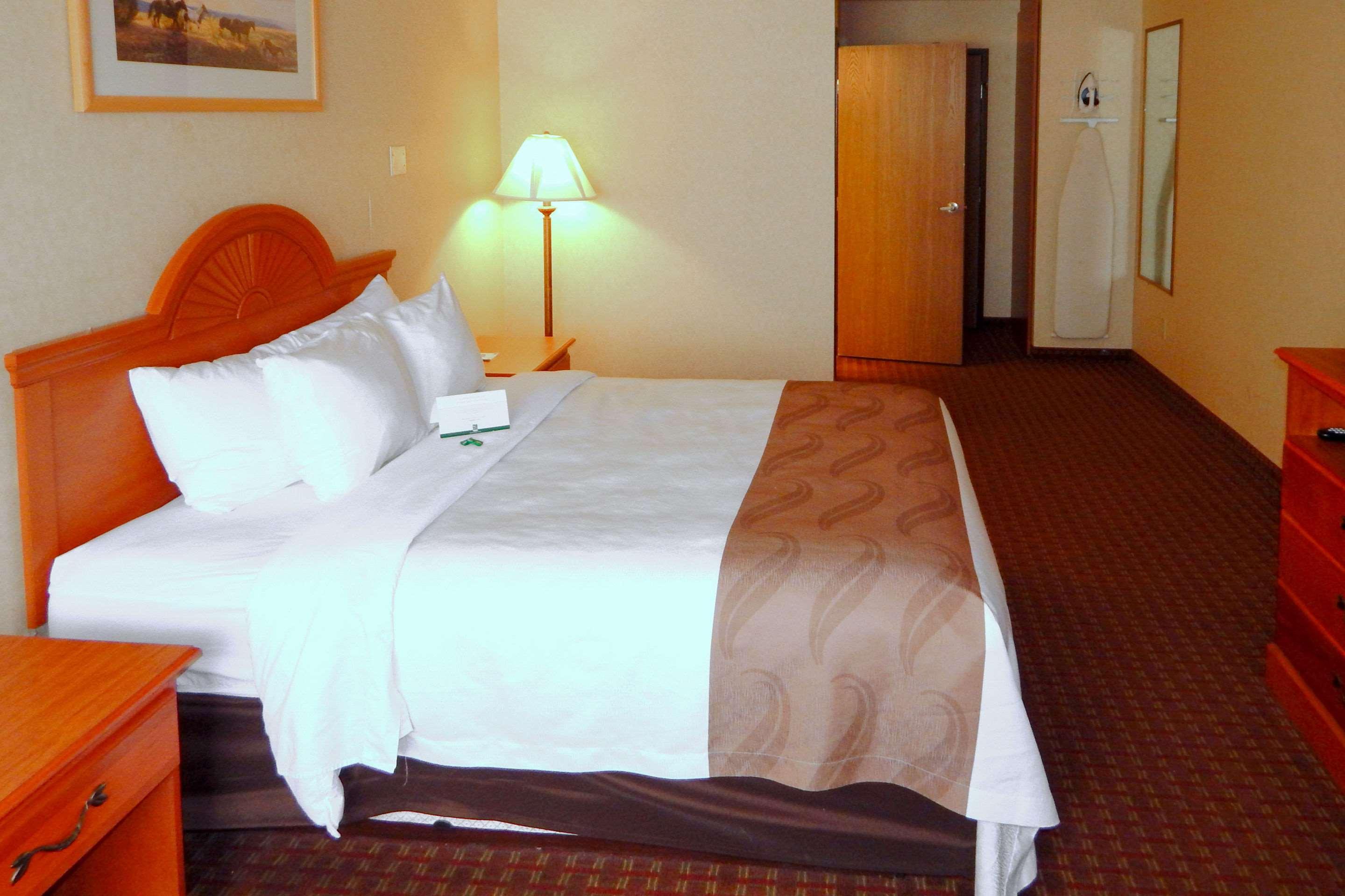 Spark By Hilton Sheridan Extérieur photo