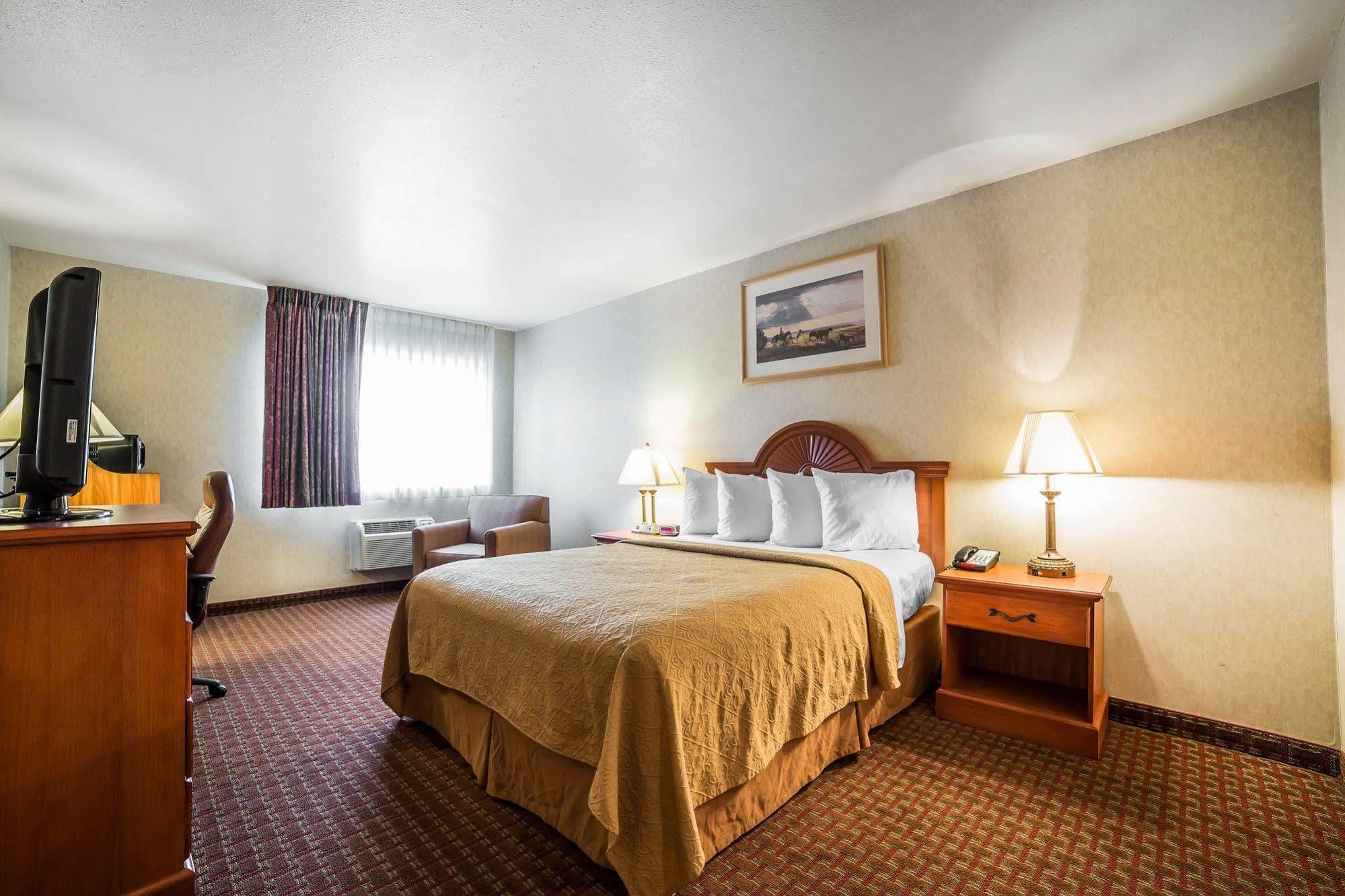 Spark By Hilton Sheridan Extérieur photo